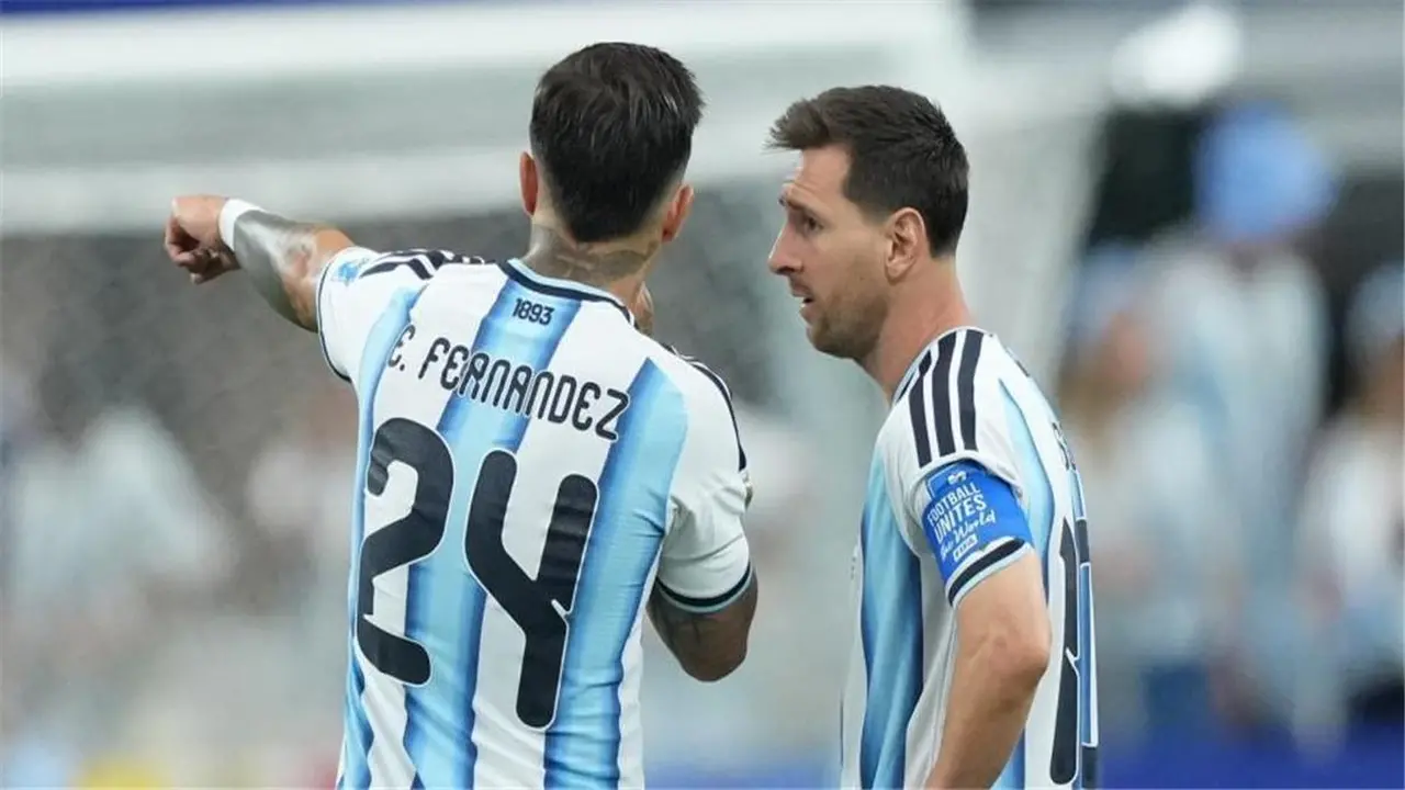تحقيق عاجل.. ريال مدريد يوضح كواليس مفاوضات ضم فرنانديز وأوليس الصيفية